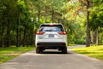 Innova Cross - Màn hình cảm ứng